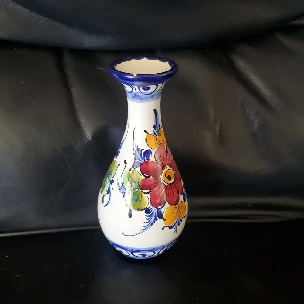 Hand-Painted Portuguese Ceramic Vase – Faireal Alcobaça